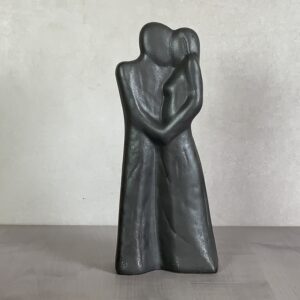 Pareja Beso 33 cm.