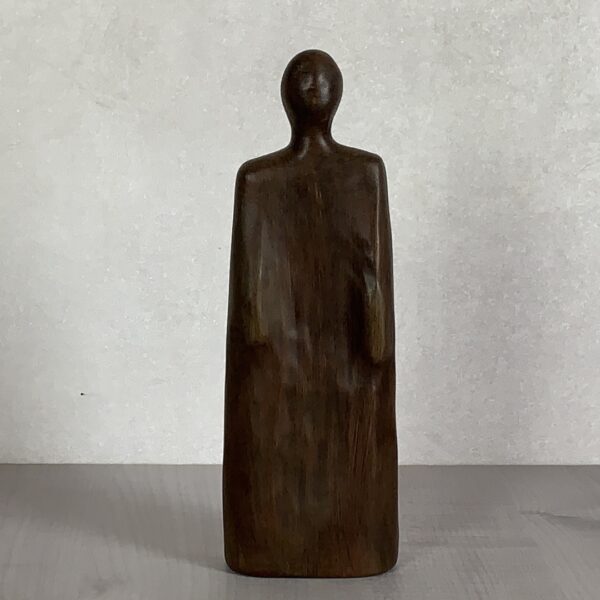 Hombre Alto 26 cm.